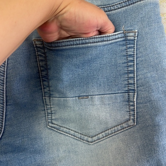 Vintage Genes Black Slim Fit Blue Medium Wash Bermuda Denim Shorts Size W30 - Picture 8 of 16